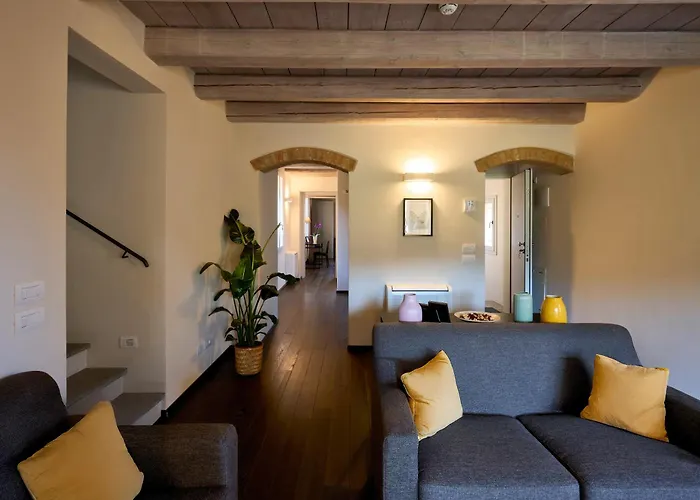 Palazzo De' Rossi 萨索马可尼