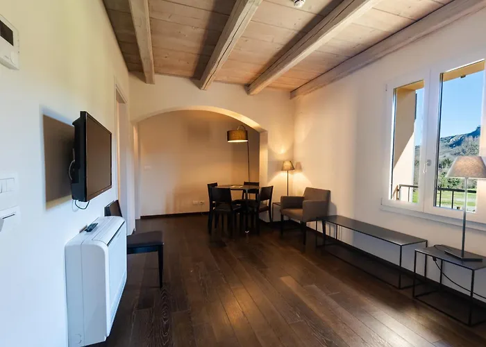 Palazzo De' Rossi 3*