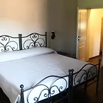 Palazzo De' Rossi 3*