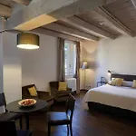 Palazzo De' Rossi 3*
