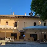 Palazzo De' Rossi Сассо-Маркони