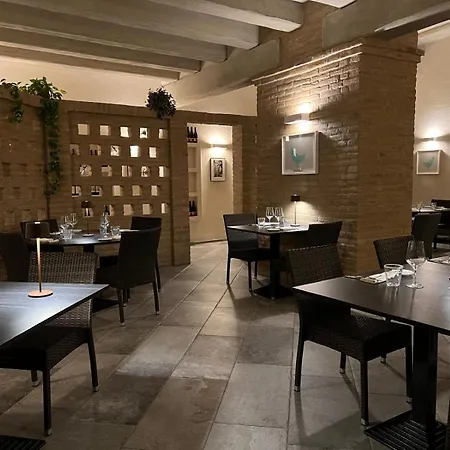 Palazzo De' Rossi 3* סאסו מרקוני