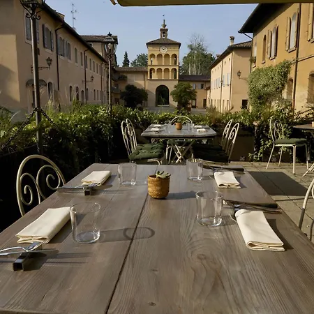 Palazzo De' Rossi 3* סאסו מרקוני