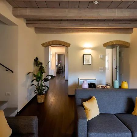 Palazzo De' Rossi סאסו מרקוני