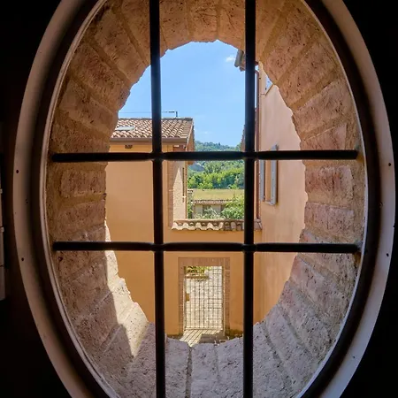 Palazzo De' Rossi מלון 3*