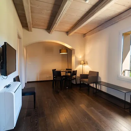 Palazzo De' Rossi 3*