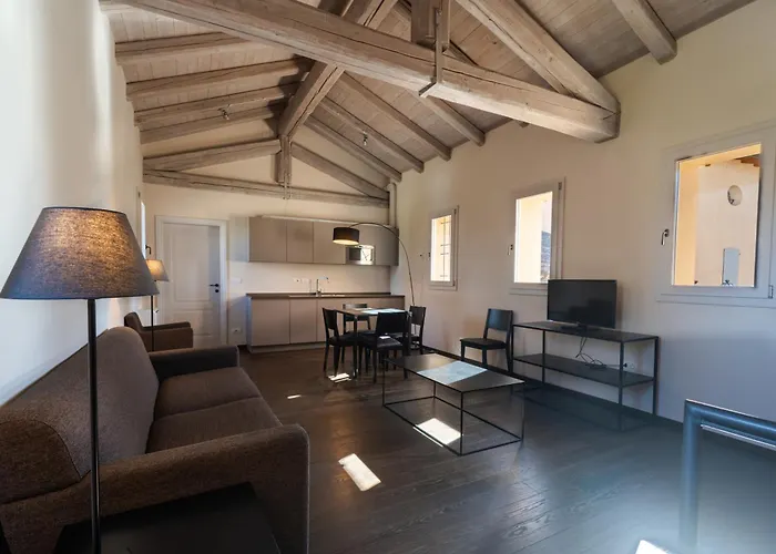 Palazzo De' Rossi Otel Sasso Marconi