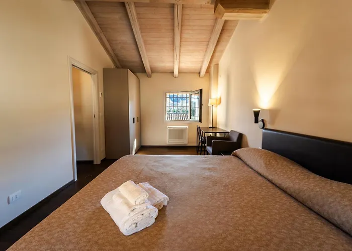 Palazzo De' Rossi Otel Sasso Marconi